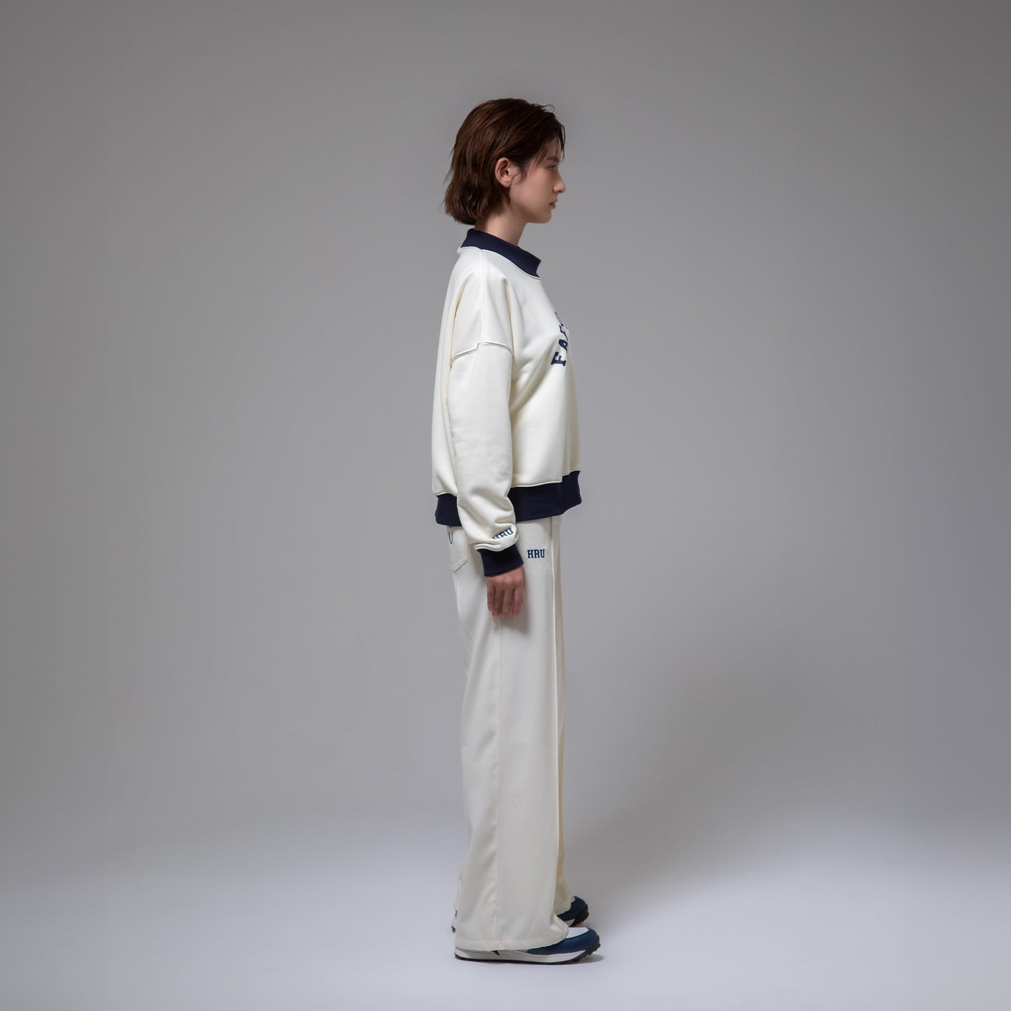 SWEAT MOCKNECK(IVORY lady's)