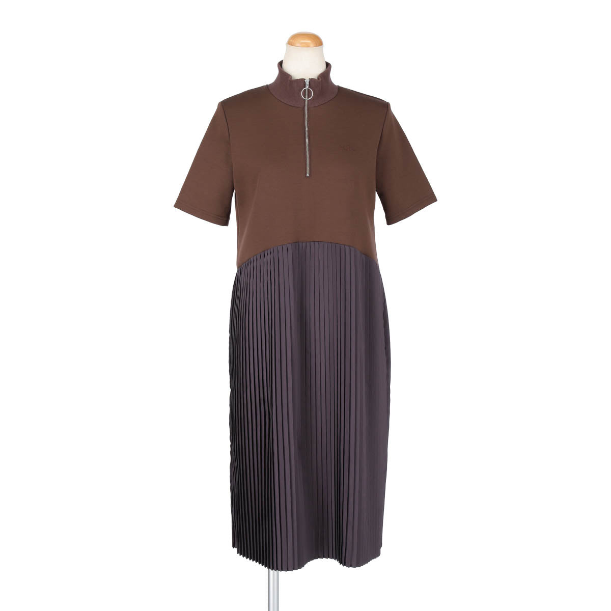 HIGH NECK PLEATED ONEPIECE(BROWN)