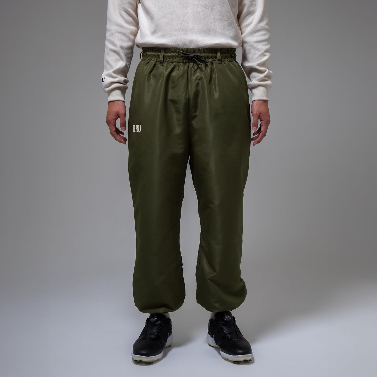 NYLON TRACK PANTS（OLIVE）