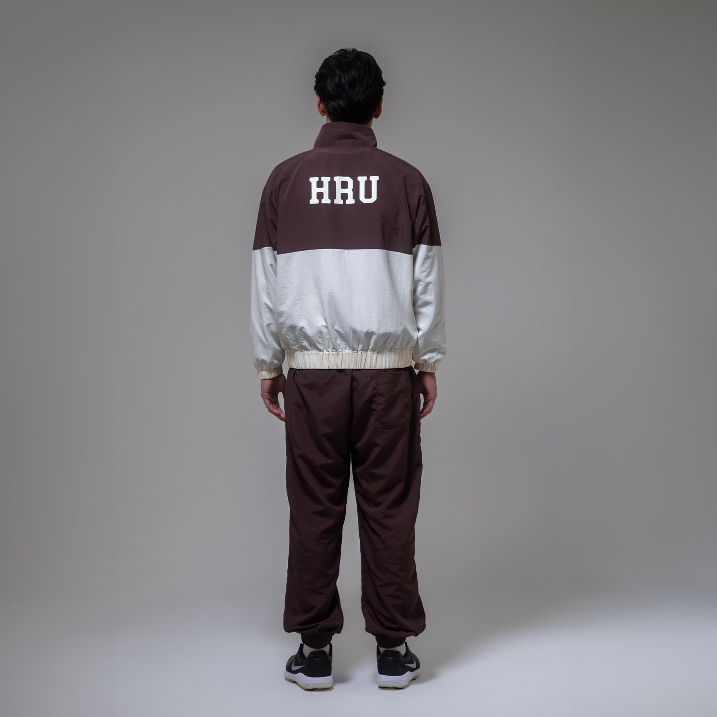 NYLON TRACK JKT（BROWN）