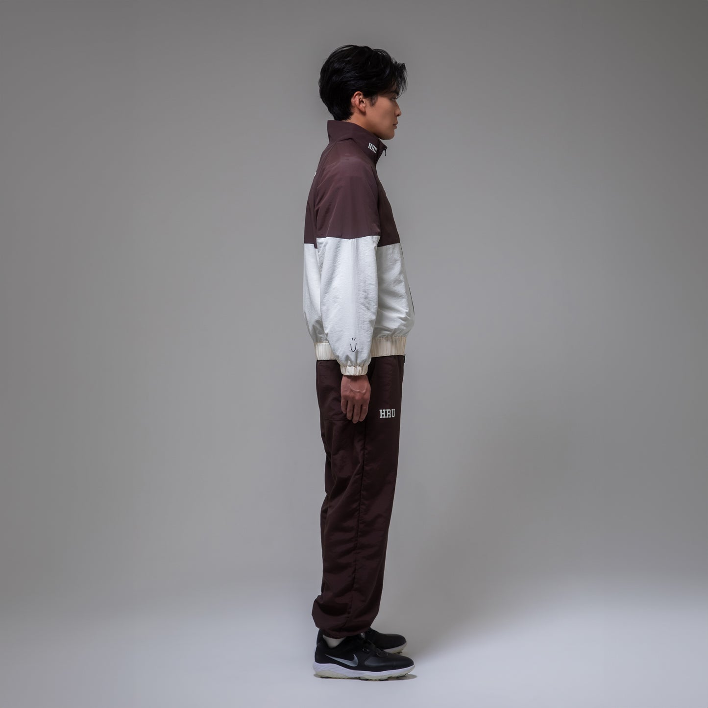 NYLON TRACK JKT（BROWN）