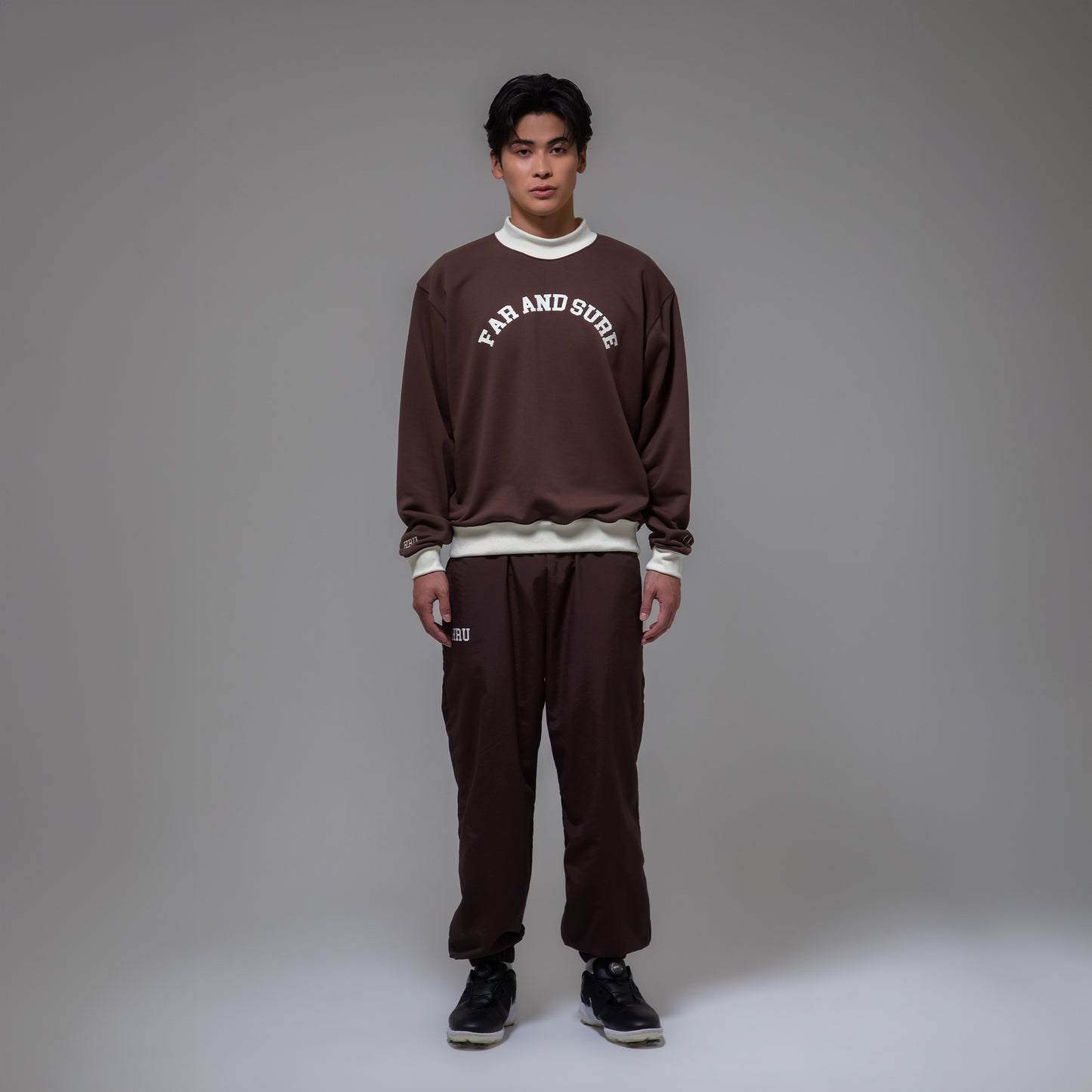 SWEAT MOCKNECK（BROWN）