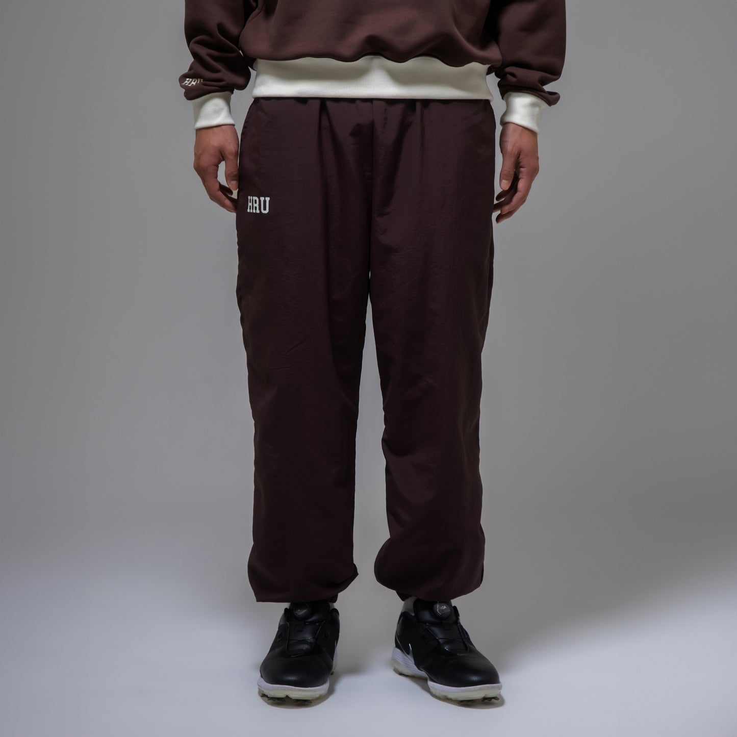 NYLON TRACK PANTS（BROWN）