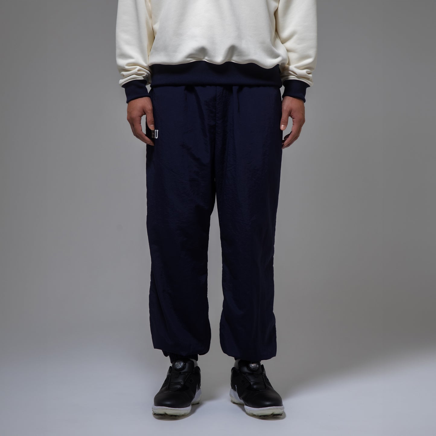 NYLON TRACK PANTS（NAVY）
