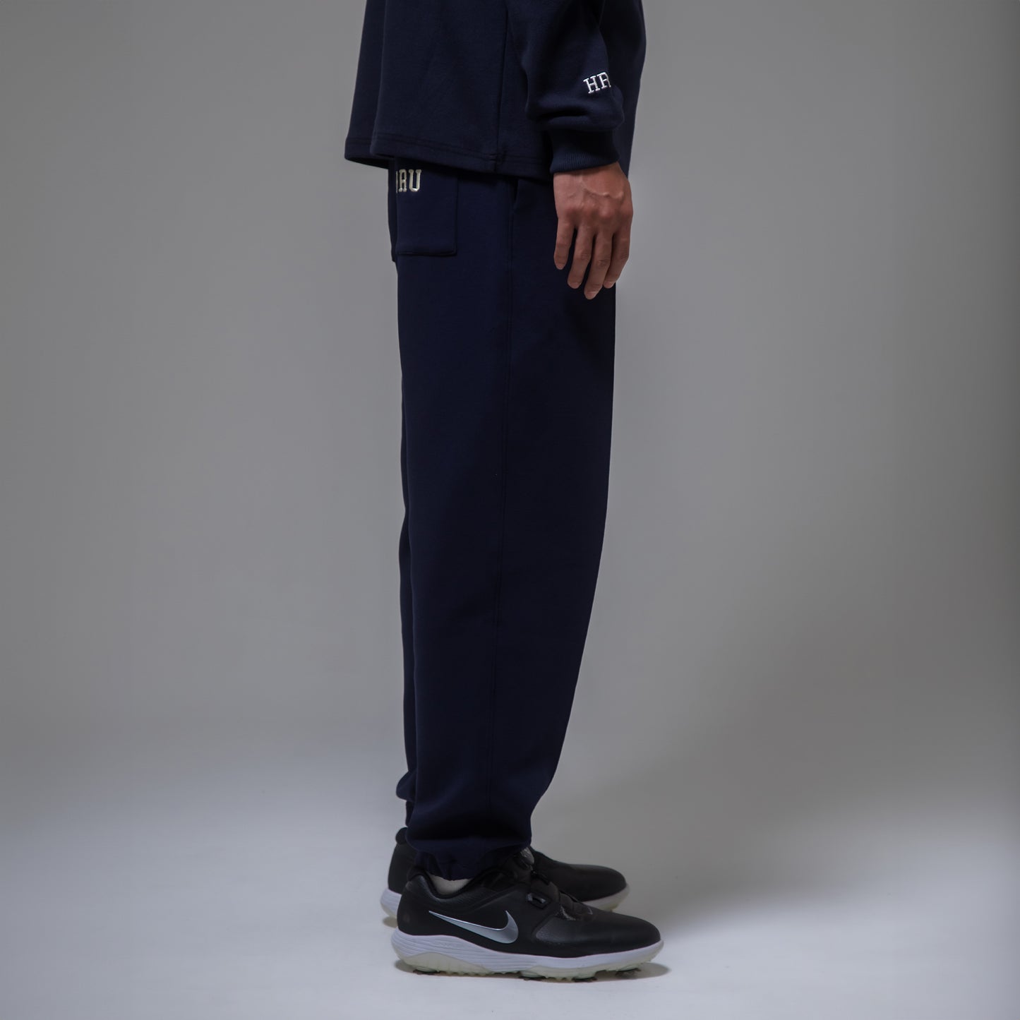 TAPERED TRACK PANTS（NAVY）