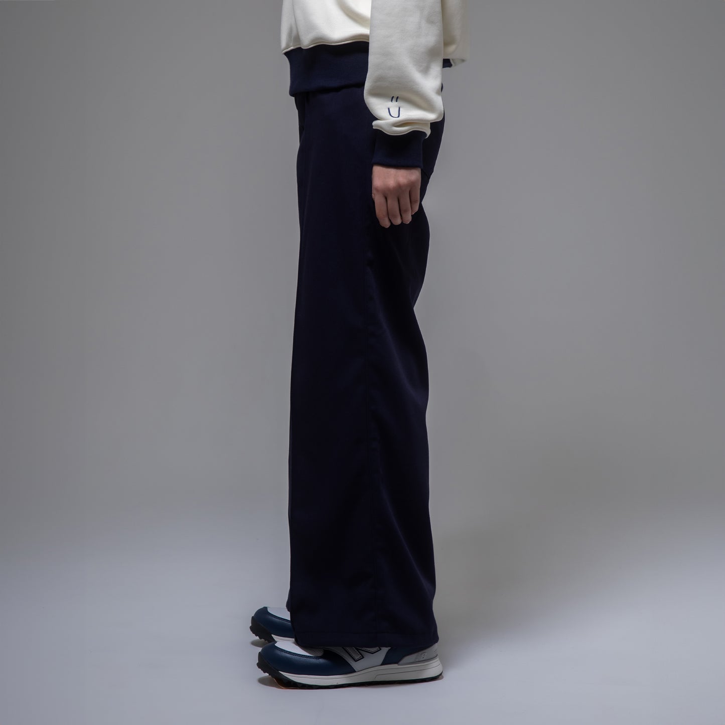 CENTER SEAM FLARE PANTS（NAVY lady's）