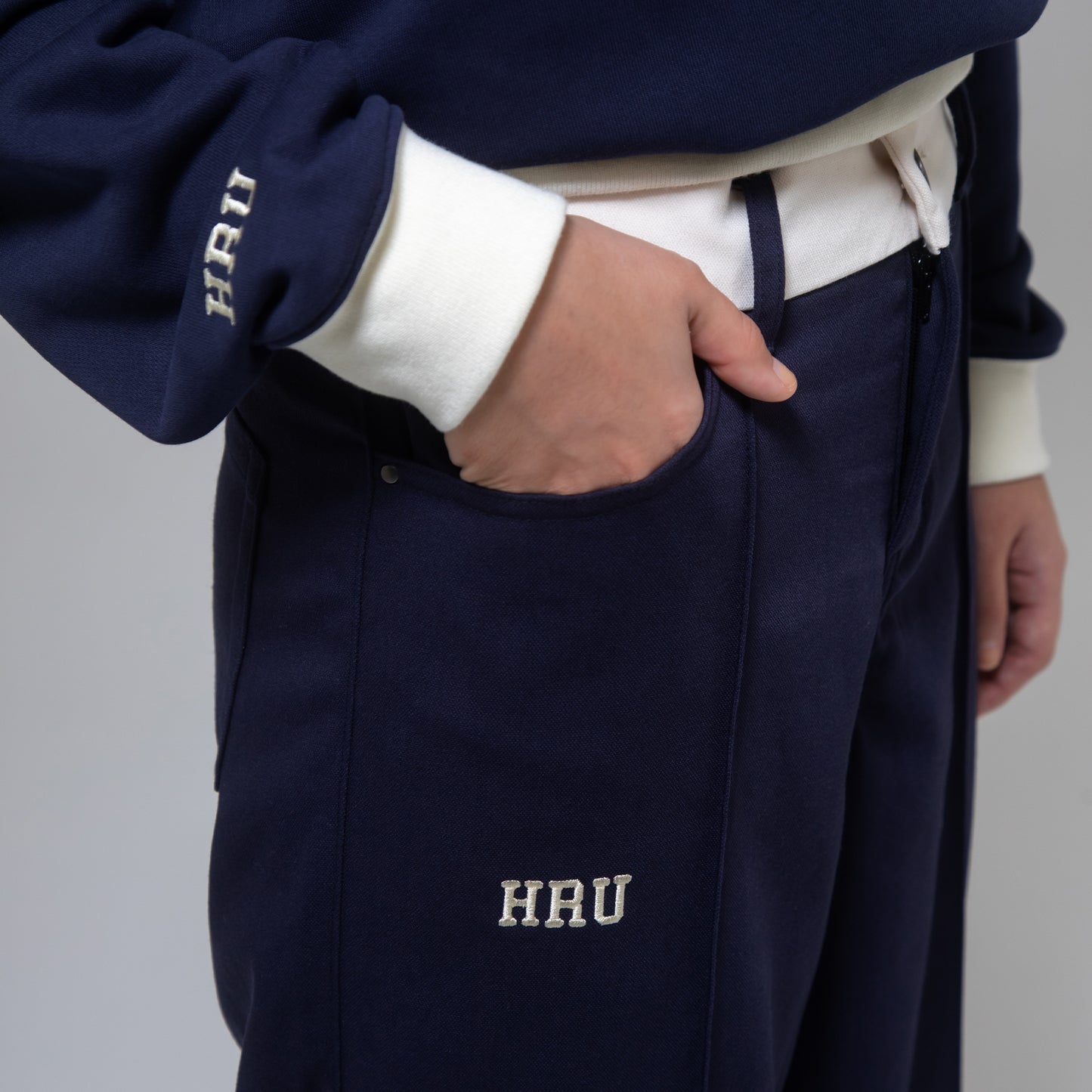 CENTER SEAM FLARE PANTS（NAVY lady's）